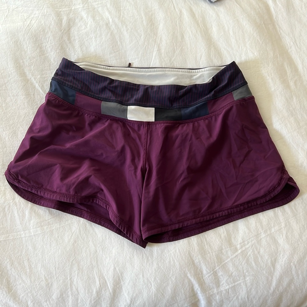 Lululemon Groovy Run Short Plum Size 6 - image 3
